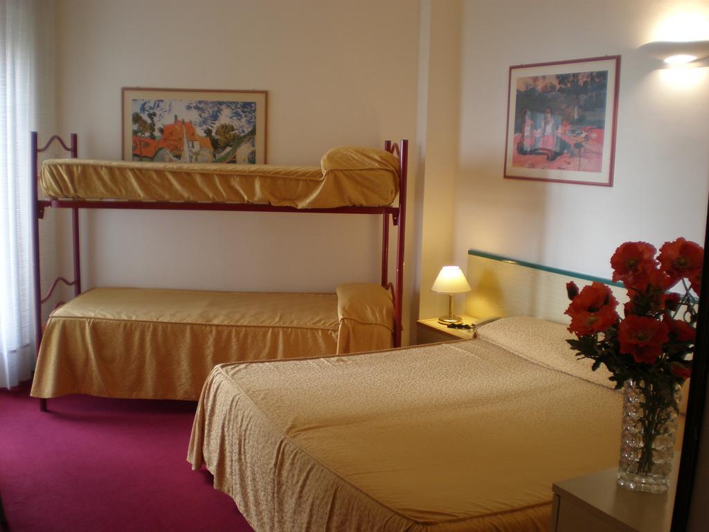 Hotel Majestic Lido di Jesolo Ruang foto