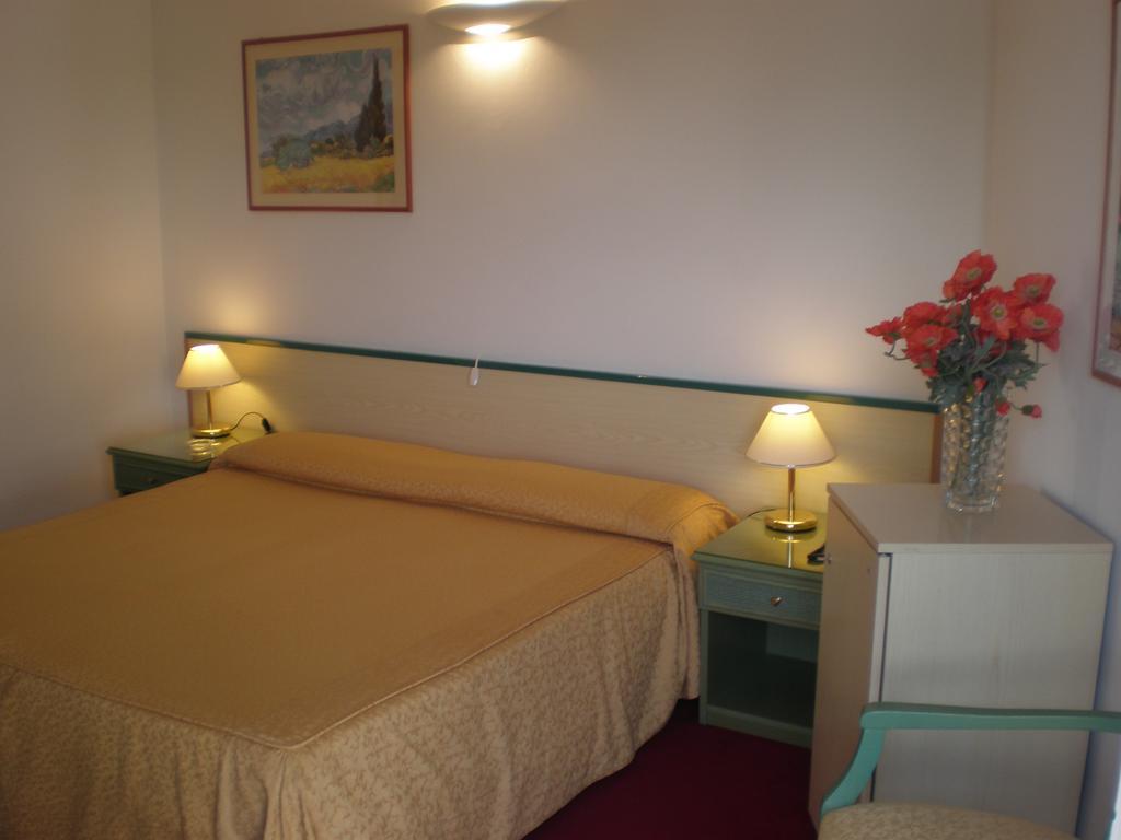 Hotel Majestic Lido di Jesolo Ruang foto